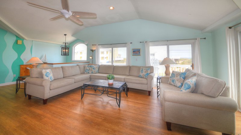 Sea Breezes – Living Room