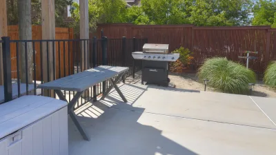 Glave – Grill Area