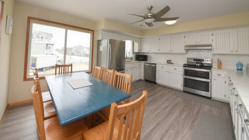Sea View – Dining