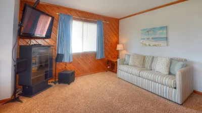 Sea View – Bedroom 6