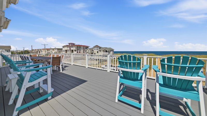 MerMajesty – 3rd Floor Deck