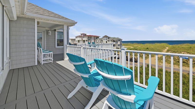 MerMajesty – 3rd Floor Deck