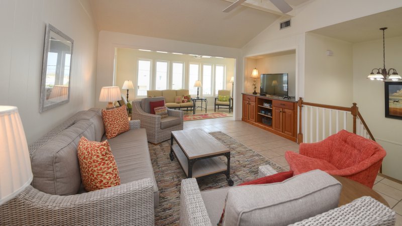 Quisenberry – Living Room