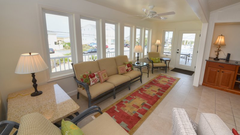 Quisenberry – Living Room
