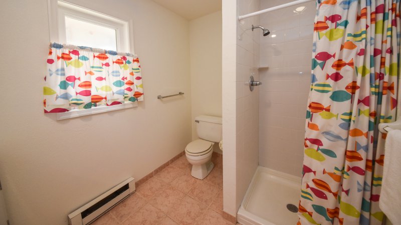 Quisenberry – Common Bath for 1st Floor