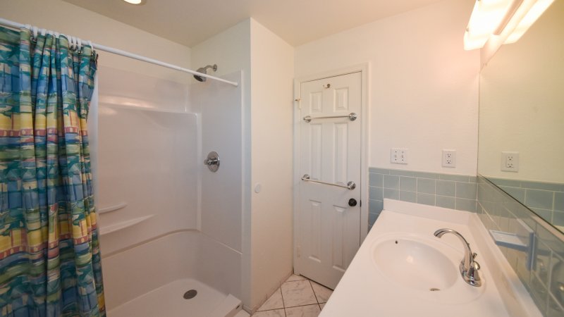 Quisenberry – Private Bath for BR4