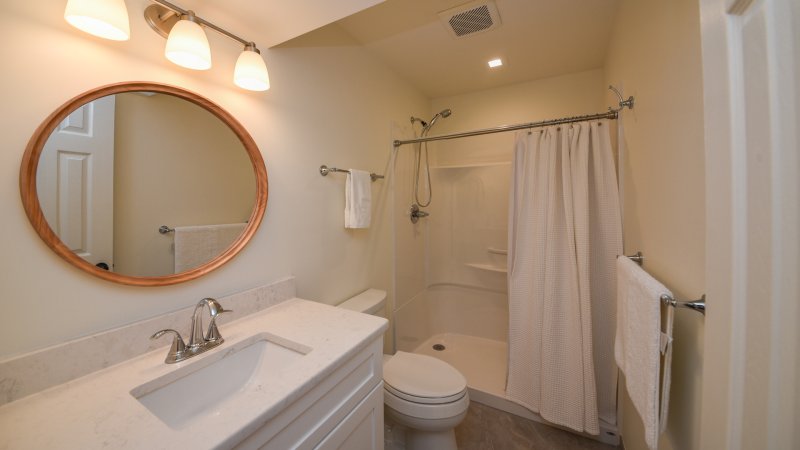 Quisenberry – Private Bath for BR5