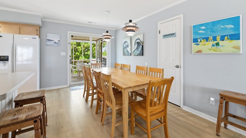 Sand Ease – Dining