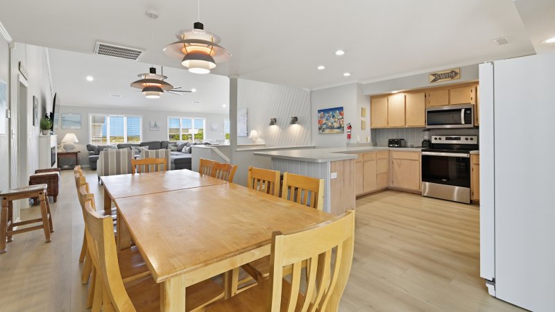 Sand Ease – Dining