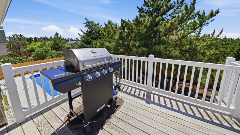 Sand Ease – Grill and Deck