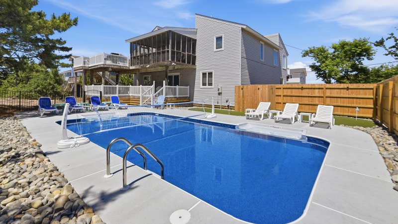 Sand Ease – Pool
