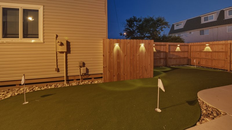 Sand Ease – Putting Green (Night Shot)