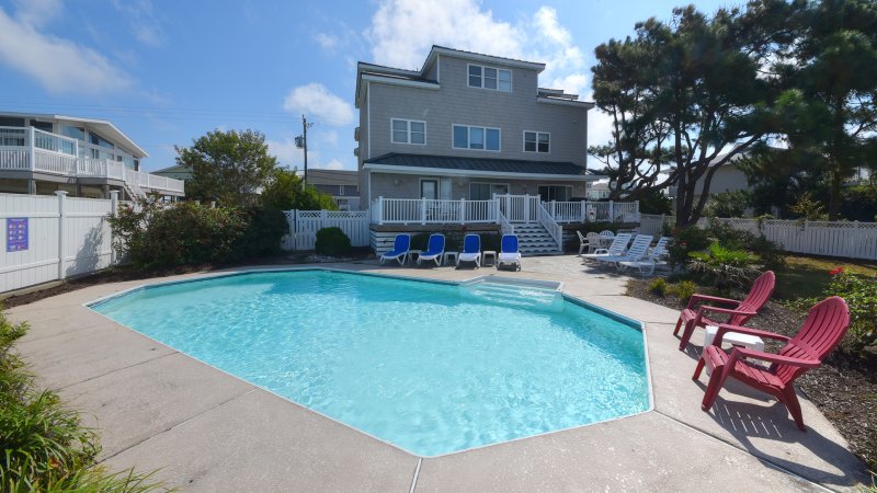 Stairway To Heaven – Pool