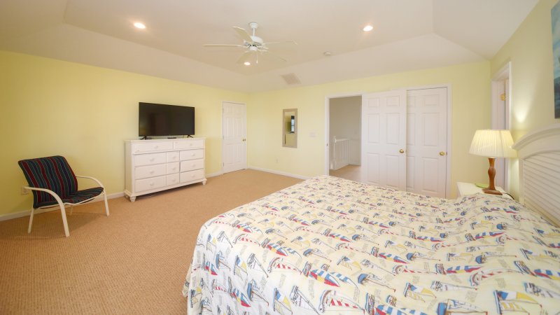 Stairway To Heaven – Bedroom 1
