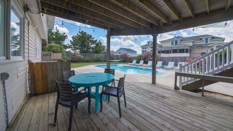 Family Tides – Covered Deck