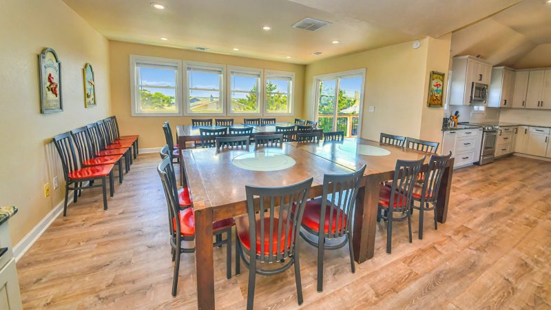 Majestic – Dining