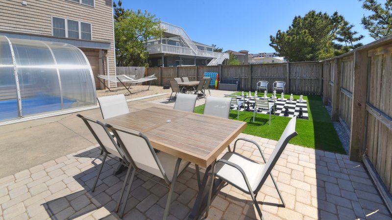 Majestic – Outdoor Dining