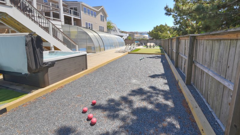 Majestic – Bocce Ball
