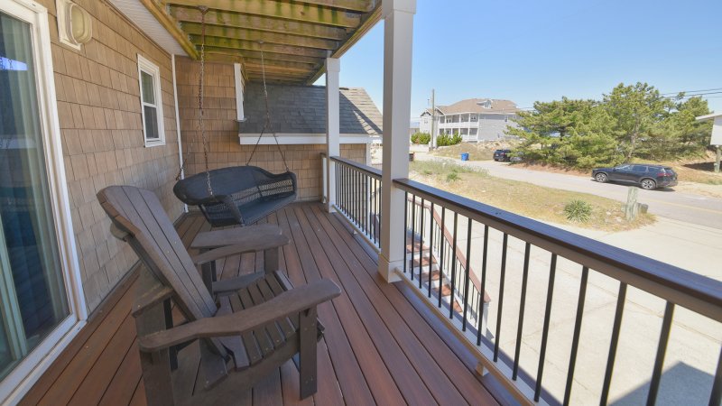 Majestic – Covered Deck