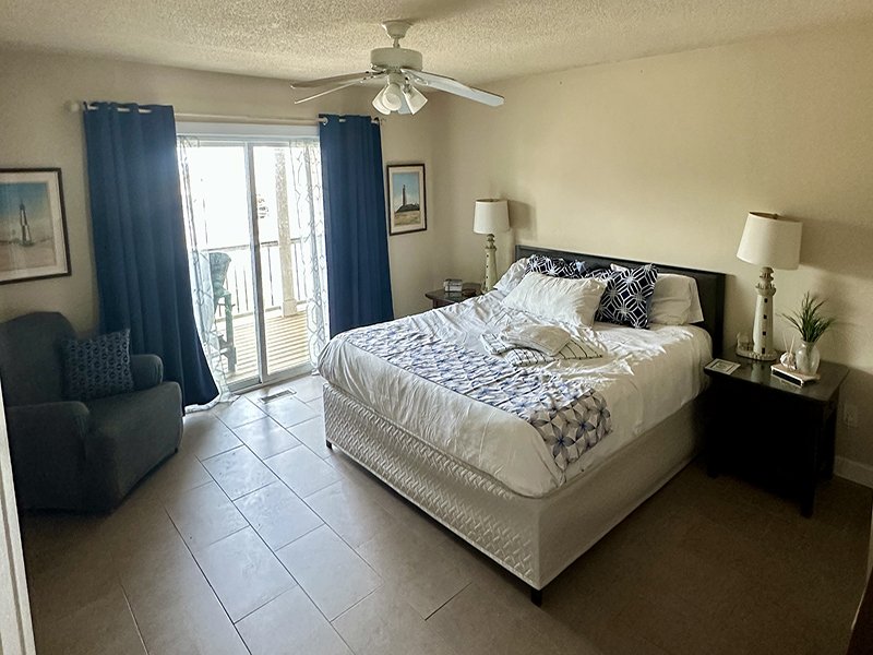Majestic – Bedroom 6