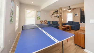 Lyons Den – Ping Pong