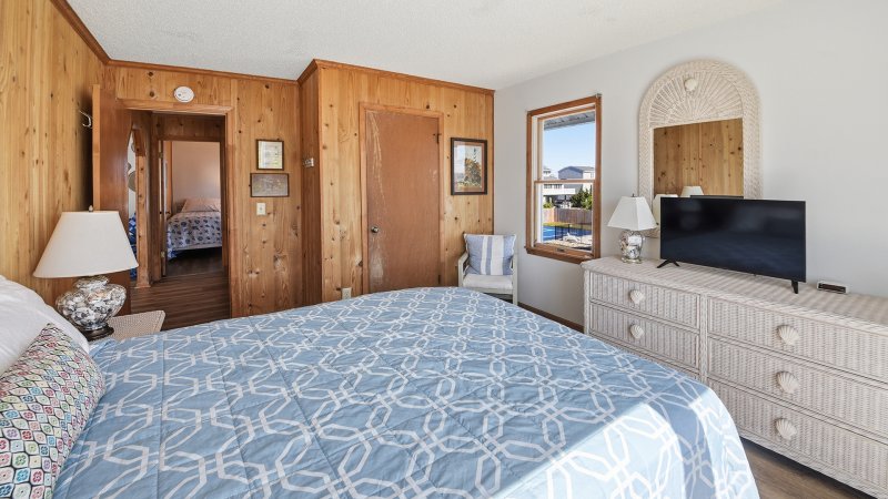 Caprio – Bedroom 1