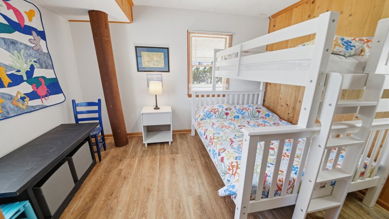 Caprio – Bedroom 6