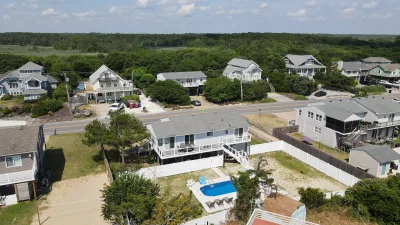 Sea Star – Exterior