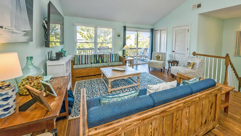 Moore Fun – Living Room
