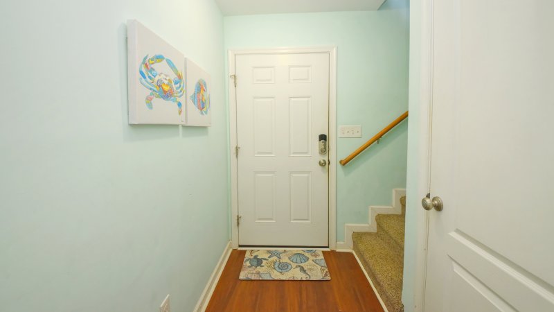 Moore Fun – Foyer