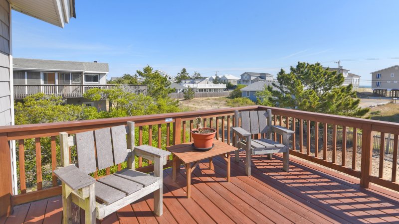 Moore Fun – Deck