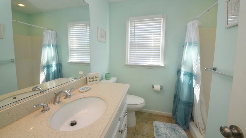 Moore Fun – Common Bath for BR3 and BR4