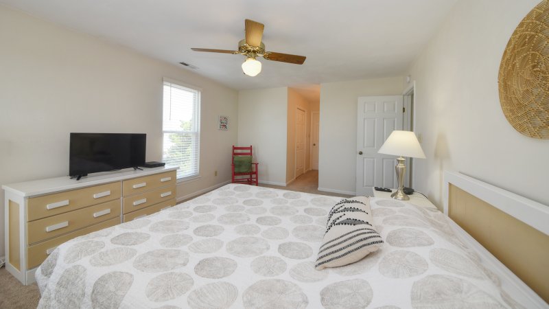 Blue Crab – Bedroom 1