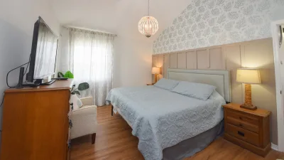 Fun in the Sun – Bedroom 1