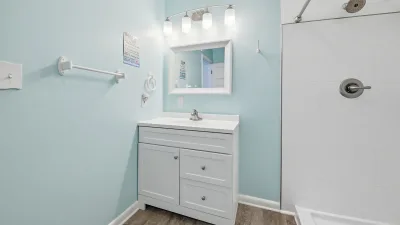 Sonshine Paradise – Common Bath for 3rd Floor