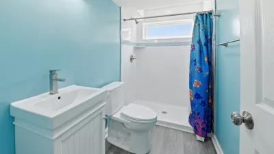 Sonshine Paradise – Common Bath for 1st Floor