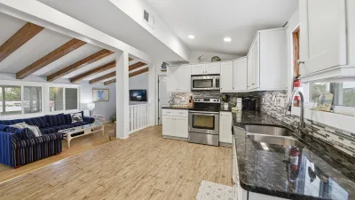 Bridge Bound – Kitchen