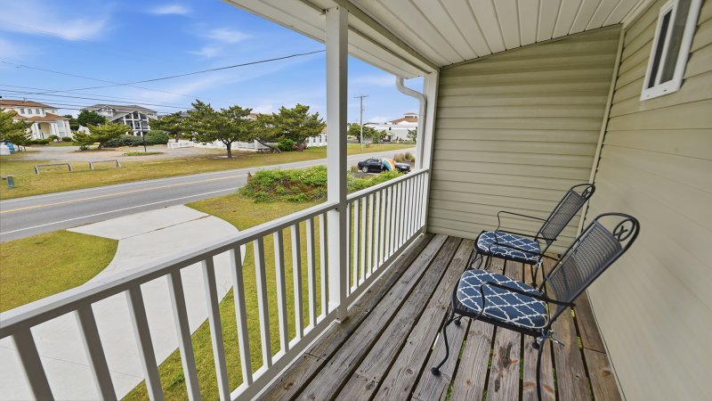 Bridge Bound – Covered Deck