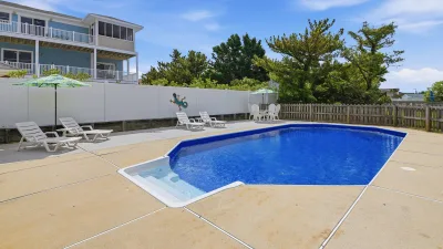 Bridge Bound – Pool