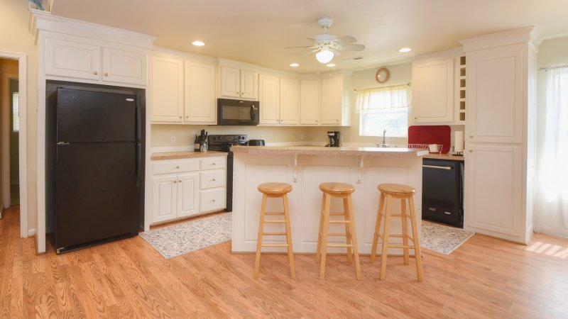Sandy Paws – Kitchen