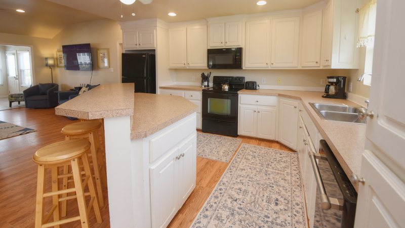 Sandy Paws – Kitchen