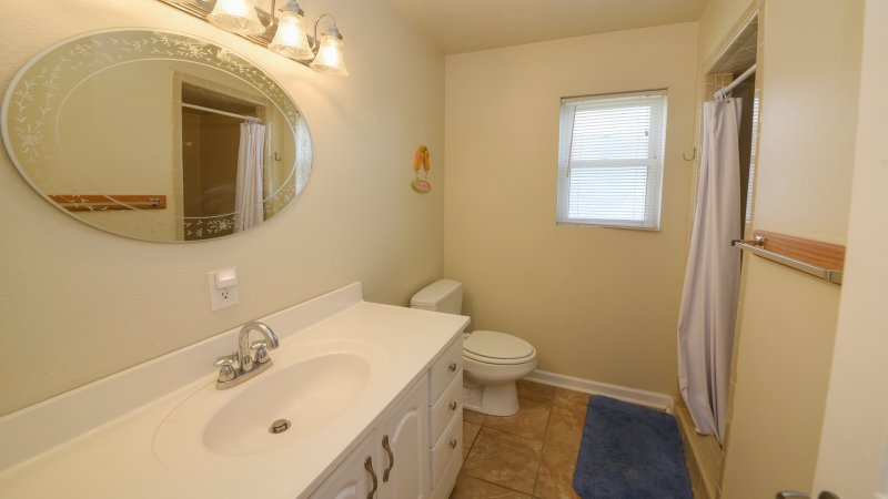 Sandy Paws – Common Bath for BR1 and BR2