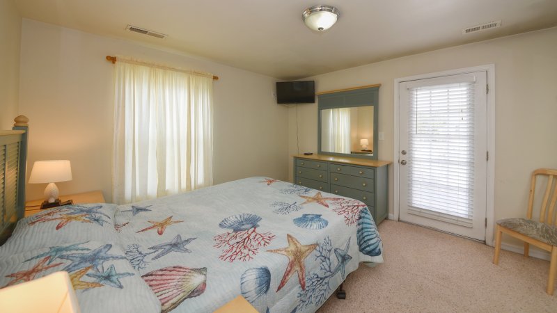 Sandy Paws – Bedroom 3