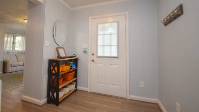 Tuna Trap – Foyer