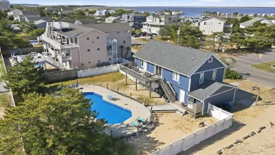 The Sleepover – Exterior