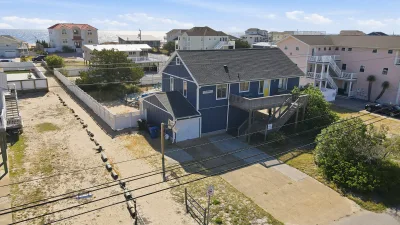 The Sleepover – Exterior