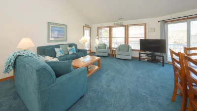 Nittany Li-On – Living Room