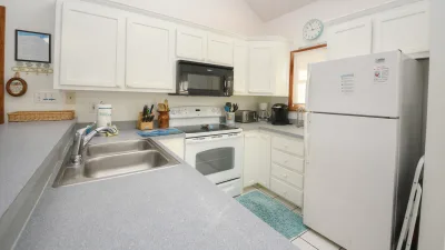 Nittany Li-On – Kitchen