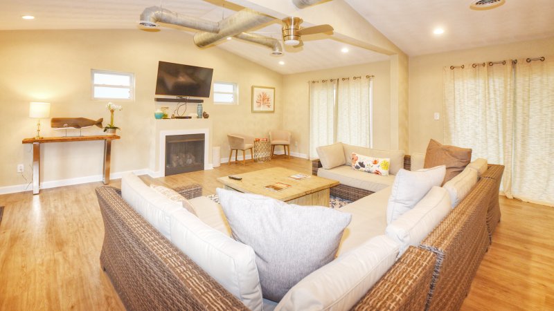 Atlantic Retreat – Living Room