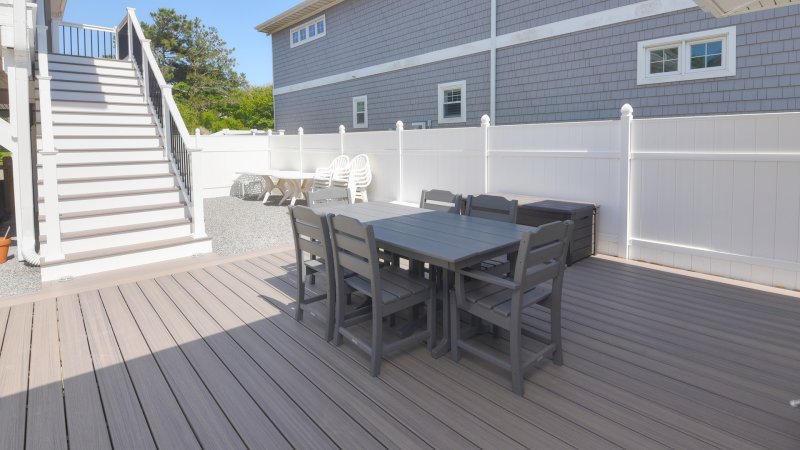 Ocean Pearl – Covered Deck